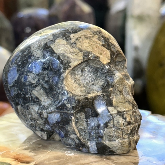 Blue Que Sera Crystal Skull Carving! - Picture 8 of 8